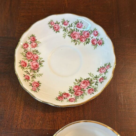 Bone China Tea Cup and Saucer Ridgway Potteries Royal Vale Pink Roses Rosebuds - Picture 3 of 6
